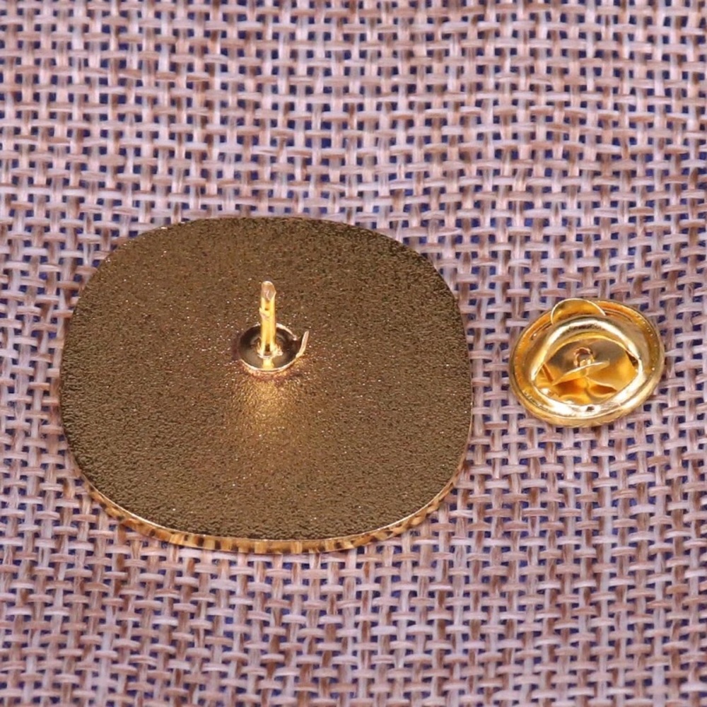 Ruth Bader Ginsburg Kitty Cat Enamel Pin - Picture 2 of 2